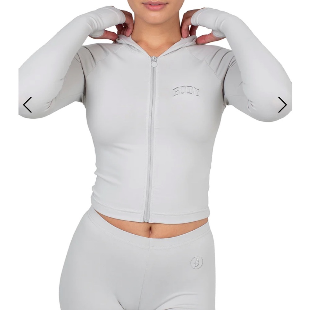 body by raven tracy two-piece set - light grey